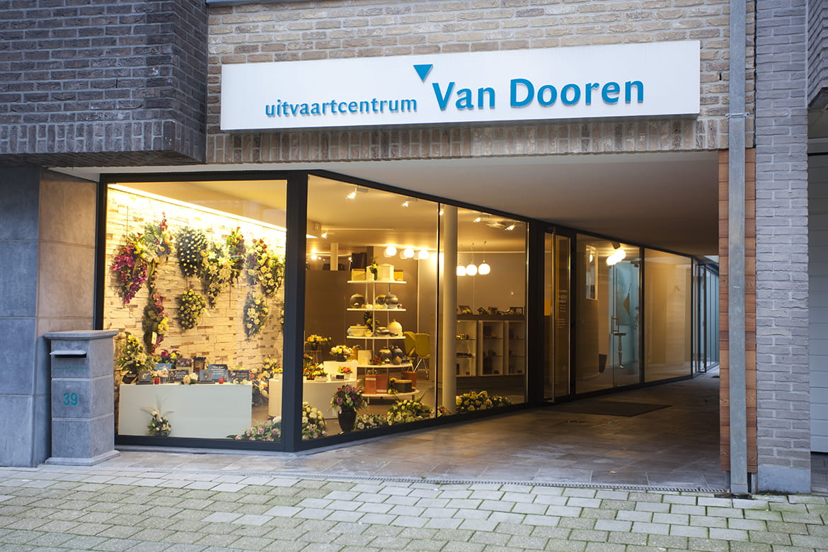 Uitvaartzorg Van Dooren - Claessen